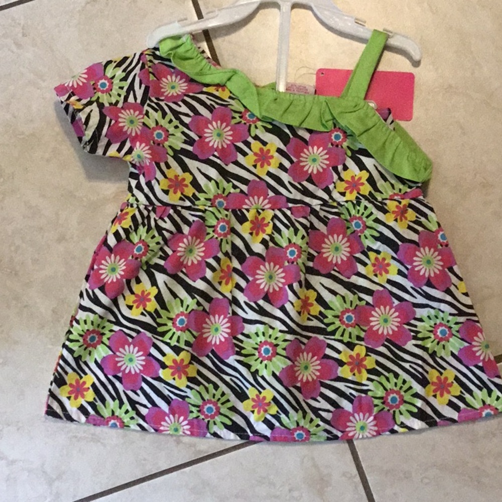 🔥Sale - $6.00🔥Real love girls top snd  shorts